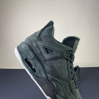 Jordan 4 Retro x KAWS Black