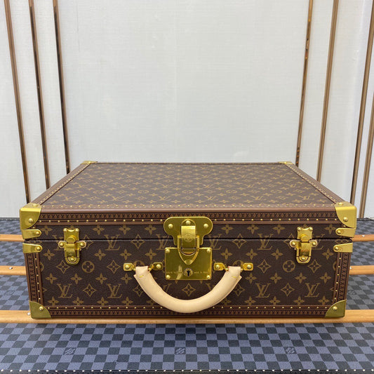 LOUIS VUITTON Bisten 50 Monogram Canvas Suitcase