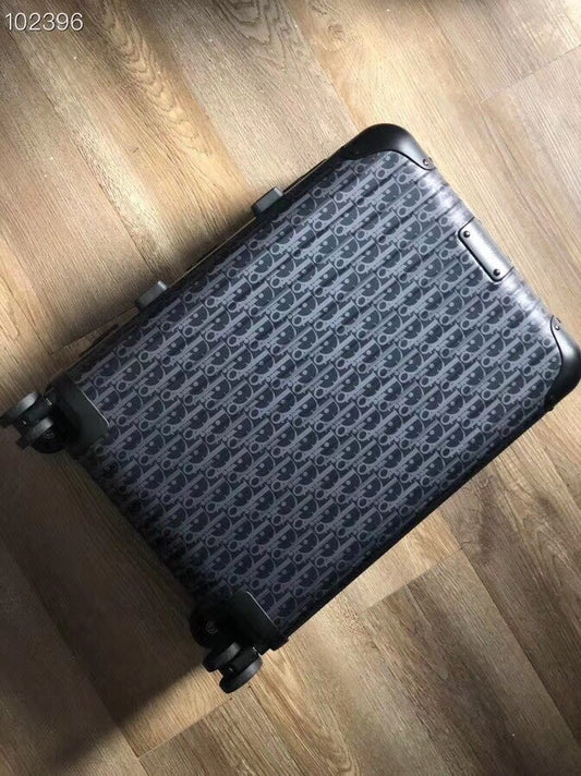 Vali Dior x Rimowa Cabin Suitcase