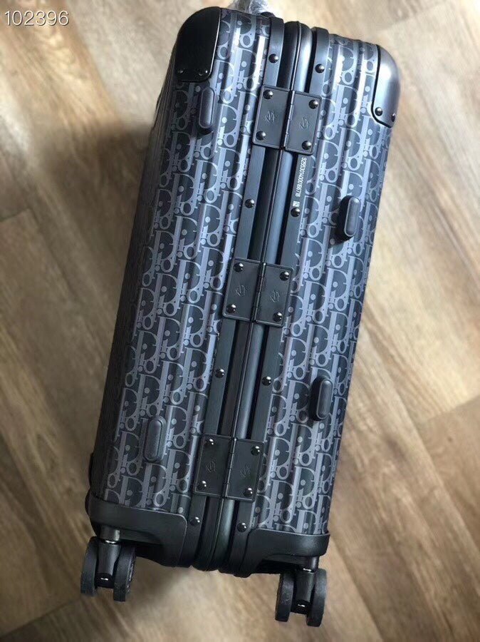 Vali Dior x Rimowa Cabin Suitcase