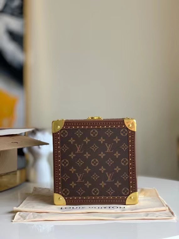 LOUIS VUITTON Bisten 50 Monogram Canvas Suitcase