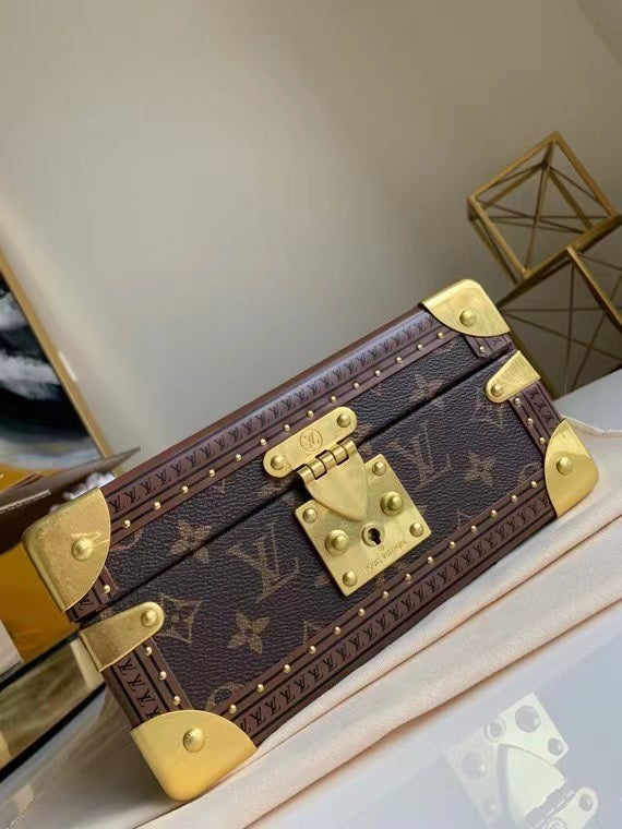 LOUIS VUITTON Bisten 50 Monogram Canvas Suitcase