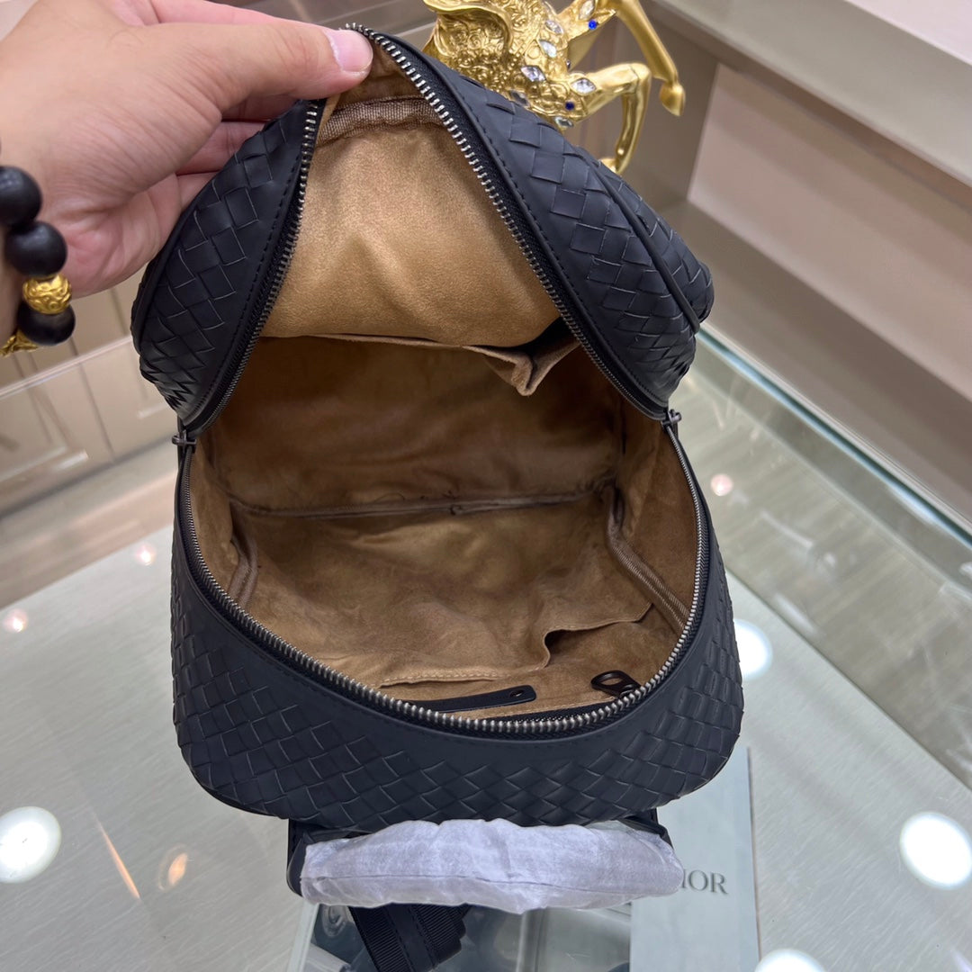 Men's BOTTEGA VENETA Backpacks