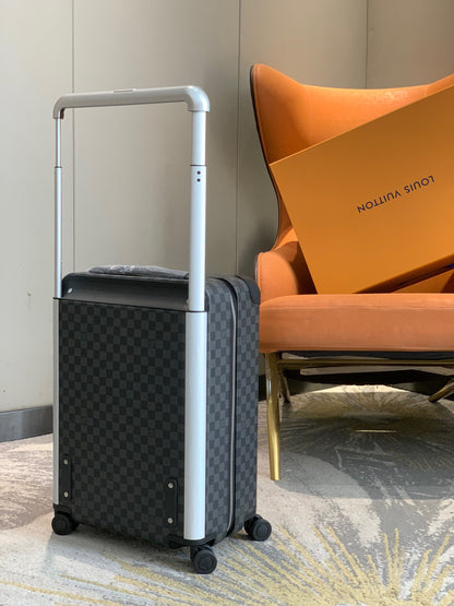 Louis Vuitton Horizon 50 NEW Rolling Luggage Suitcase