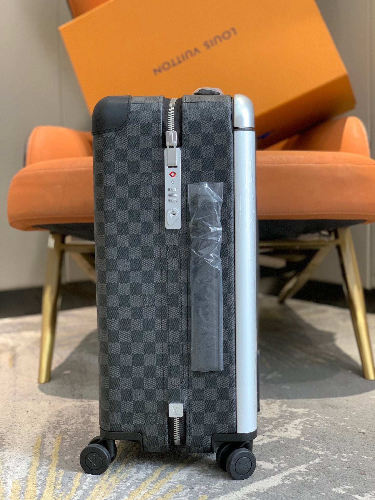 Louis Vuitton Horizon 50 NEW Rolling Luggage Suitcase