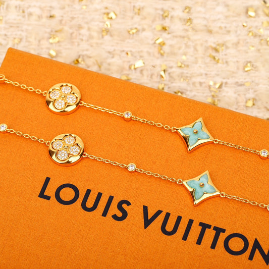 Louis Vuitton Louis Vuitton LV White Mother-of-Pearl necklace