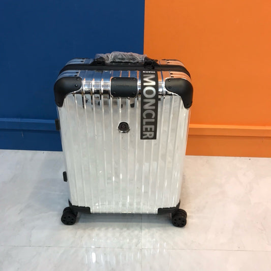 Rimowa Reflection Suitcase – Luggage